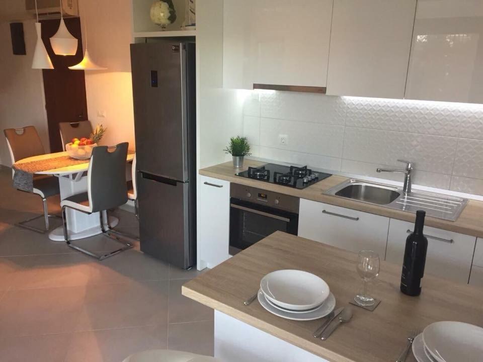 Apartmani Porat Malinska Exterior photo