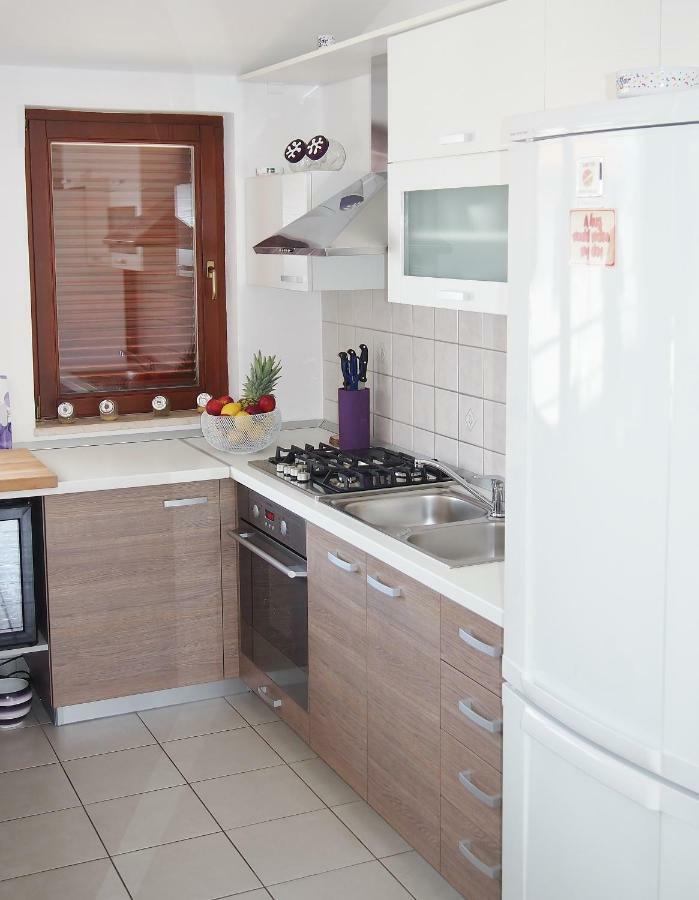 Apartmani Porat Malinska Exterior photo