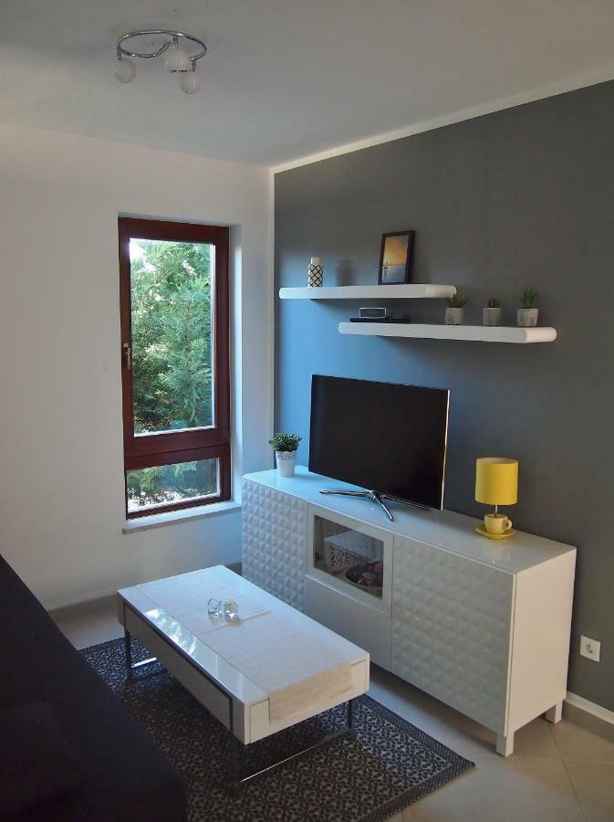 Apartmani Porat Malinska Exterior photo